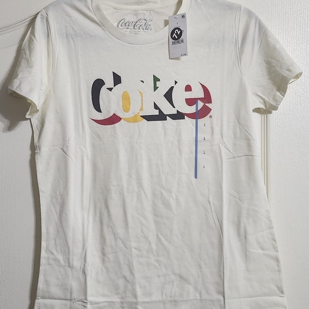 Coca-Cola White Graphic Tee - Picture 3 of 5